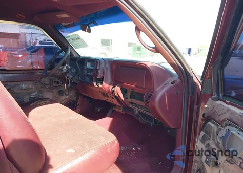 1998 Chevrolet C1500 Fleetside z USA, uszkodzony, nr VIN 1GCEC14W7WZ185024